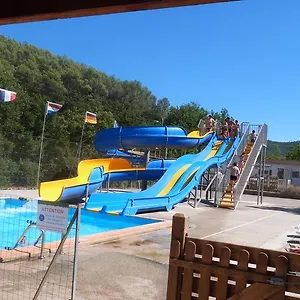 https://camping-la-vidaresse.fr-provencehotel.com